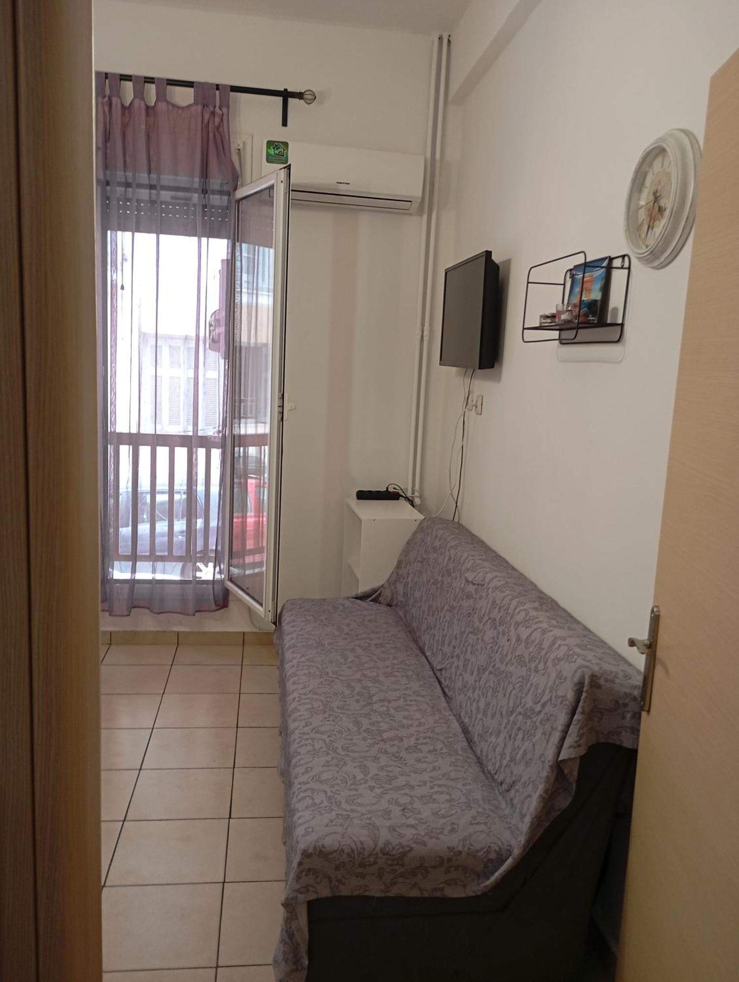 Aperriton Apartment เอเธนส์ ภายนอก รูปภาพ